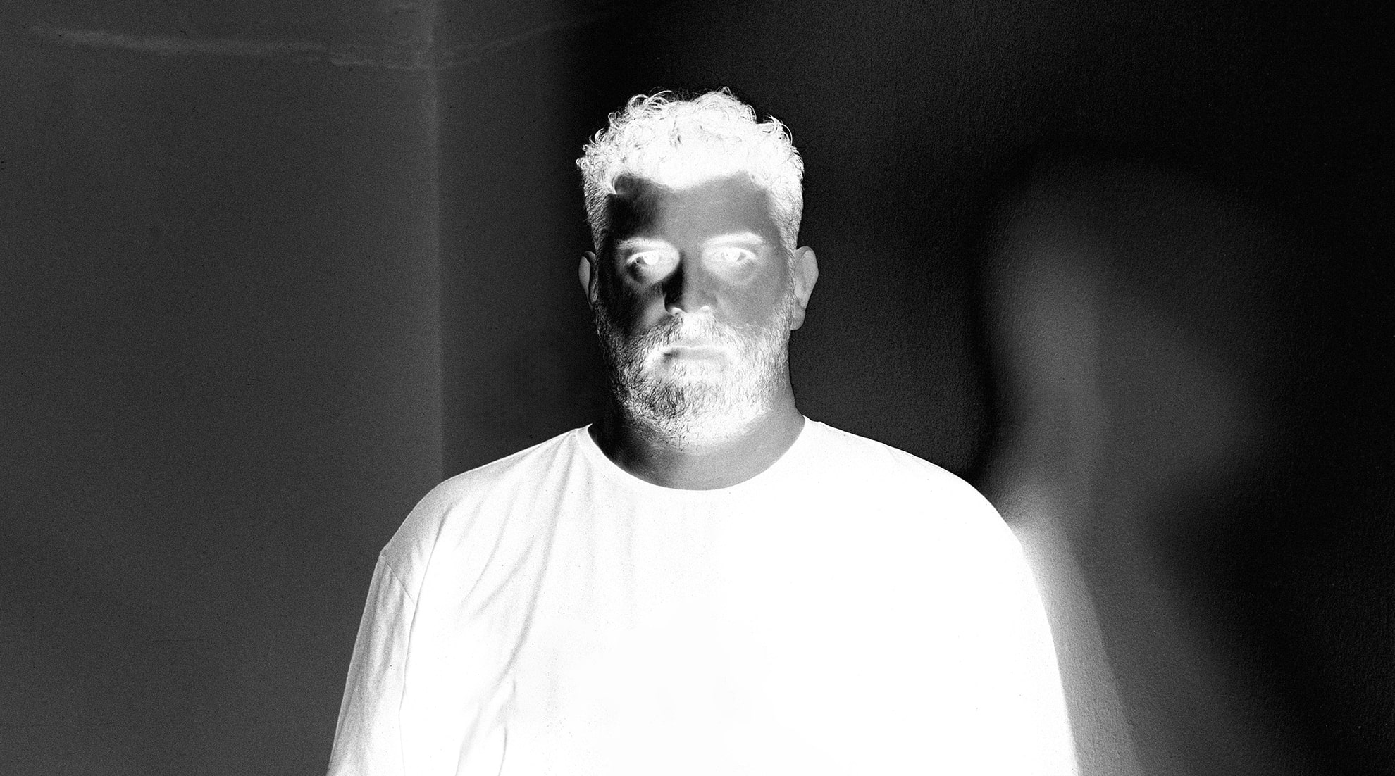 Portrait_Victor_G_Moreno_Web_Bio